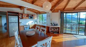 HEXAGON BEACH HOUSE Binalong Bay of Fires Views - Image 4