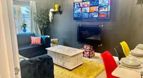 5 Bedroom House - DISC0UNTS - Parking, Contractors, Group, Family - Image 4