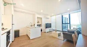 2802 - high rised 3 bedroom apartment in box hill with carpark - Image 3