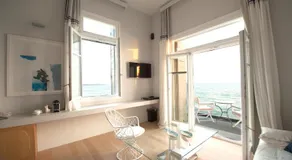 Dexamenes Seaside Hotel - Image 2