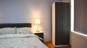 Double Bed Room in Flat near Birmingham City Centre - Image 4