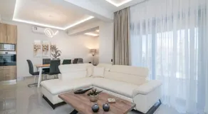 Villa Olive Green - Image 2
