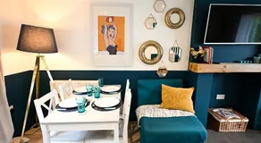 The Bolt Hole Hythe panoramic coast and sea views - Image 5