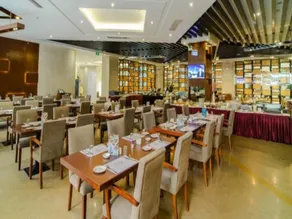 Yihao International Hotel - Image 3