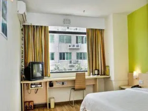 7 Days Inn Jinan Daming Lake East Gate Branch - Image 5
