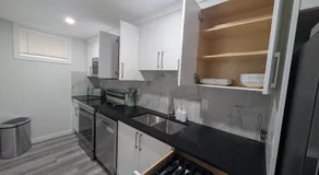 Luxury Retreat - 1hr to Banff, 20min from Airport, 85 inch Cinema, Full Kitchen, Laundry, Workstation and High speed fibre internet - Image 3