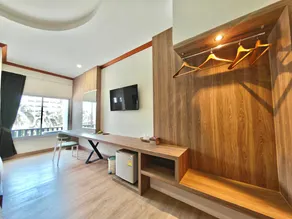 Dee Prom Hotel - Image 3