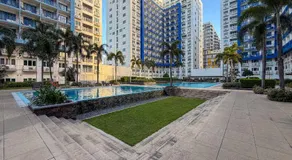 Sea Residences w/ MOA view - The Regency Suite - Image 5