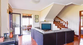 Encantadora casa con espectaculares vistas - Image 2