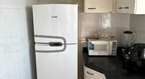 Apartamento confortável e bem localizado - Image 5