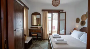 Mirsini Apartments in Sifnos - Image 2