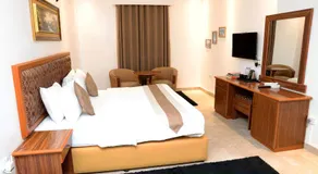 Bayan International Hotel - Image 2