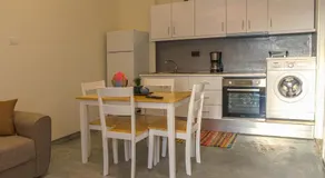 Danai House - Image 5