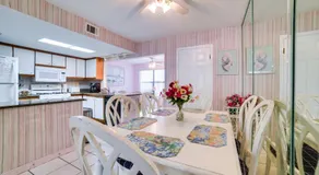 Panama City Beach Townhome - Walk to Beach! - Image 5