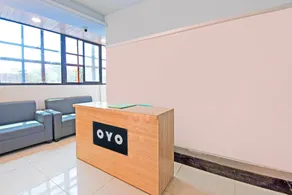 Super OYO 828011 Hotel Dharohar - Image 2