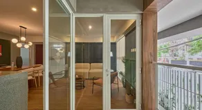 Modern Acacias Spacious 2BR with Balcony, Steps from Larcomar - Image 2