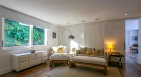 Tropical Contemporary Suites - Image 2