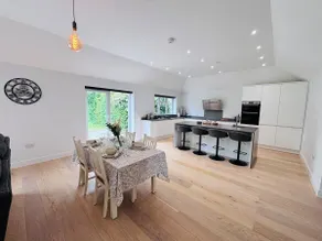 Buckland Towers - Image 3
