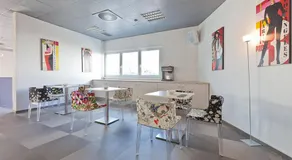 Bit Center Hotel - Image 5