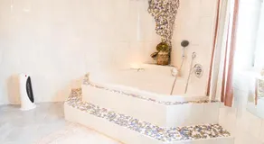 Strauss Appartements - Image 3