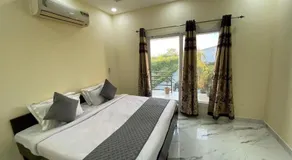 Vibe In Villa 3BHK - Image 2