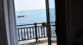 Deep Blue Guest House - Image 5
