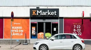 Just renovated Stylish Nordic Studio by Tram Stop - Image 5