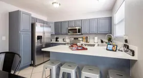 Anchor Sunset 3BR Smart Home 10 min to Strip - Image 2