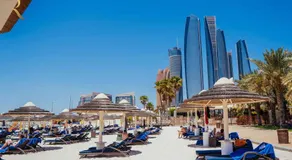 Elegant 3BR Corniche Stay with Stunning Sea Views - Image 3