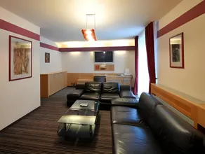 Jan Maria Hotel - Image 4