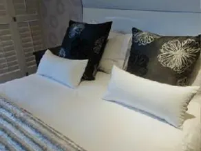 The Executive Suites at 555 - Image 5