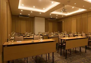 Ivory Hotel Bandung - Image 4