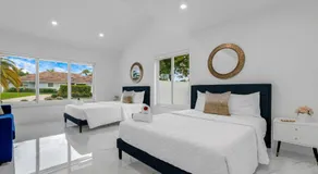 MIA MANSION W/ POOL / BBQ /CABANNA / OUTDOOR BAR - Image 2