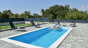 POOl HOUSE BRUNO - Image 4