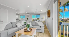 Waterfront Serenity - Steps from Mooloolaba Beach - Image 2