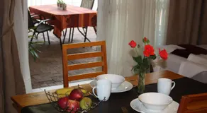 Little Umhlanga. Sunflower suite. - Image 5