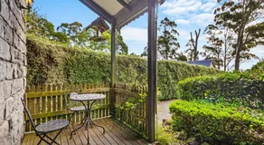 StayAU Bayview Candlewick Suite SPA in Dandenong - Image 4