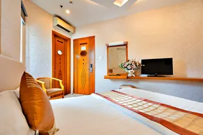 S79 Vuon Saigon Friday - Image 2
