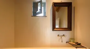 Mezzo Lovero Suites Kimolos - Image 5