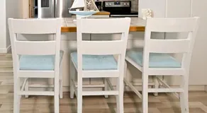 D' Mauchi Waterfront House - Image 3