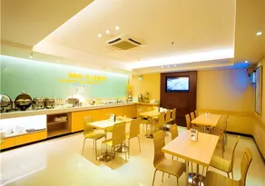City Comfort Inn Wuzhou Bus Station - Image 2
