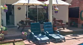 Cedar Lodge Guest House - Image 5