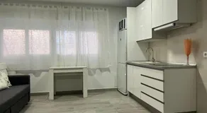 10Guests-3minToMetro - Image 4