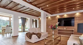 Jagd Chalet - Image 2