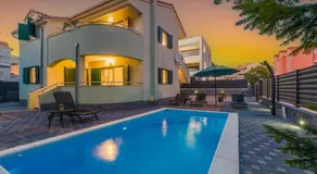 Voll ausgestattete wunderschöne Villa mit privatem Pool, Whirlpool und Grill - Image 3
