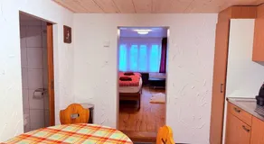 Vintage Apartment by Apartments Capricorn - Image 4