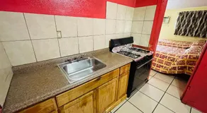 Royal Palms Motel & RV Park - Image 2