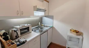 Central Apartment in Ground Floor - Image 3