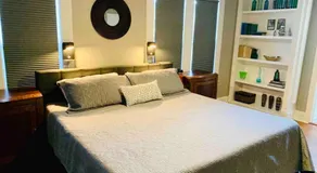Pershing Place: Historic home with heated spa/pool by Zoo, Pearl, Golf, Witte - Image 2
