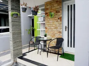 Tropical Boutique Batu Villa, Near Museum Angkut - Image 5